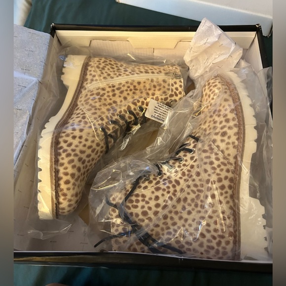 Dolce Vita Avena animal print calf hair Chukka lace up boot size 7.. NIB.. - Picture 7 of 11